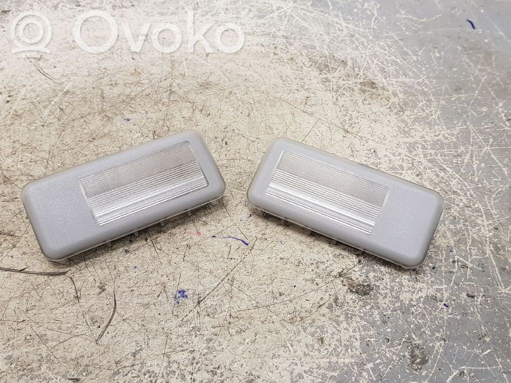 BMW 3 E46 Innenraumbeleuchtung vorne 