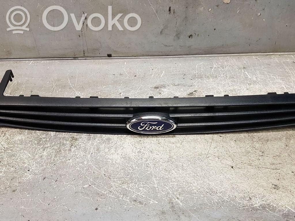 Ford Focus Etusäleikkö 