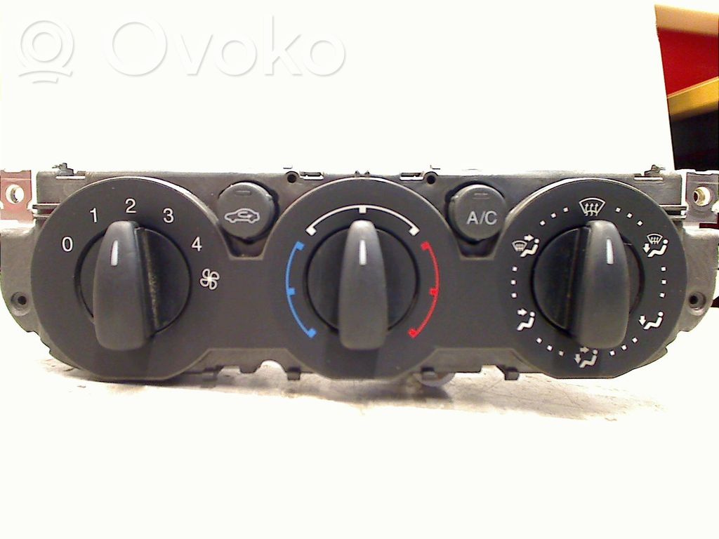 Climate control unit   1678192