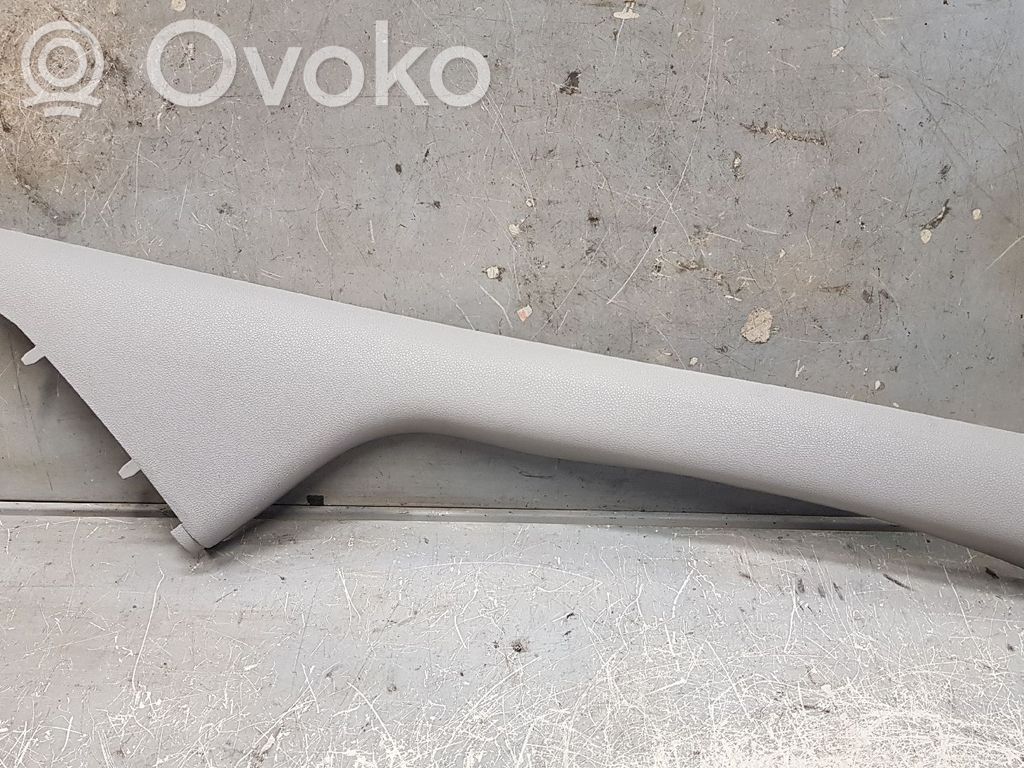 Osłona słupka szyby przedniej / A   5118530