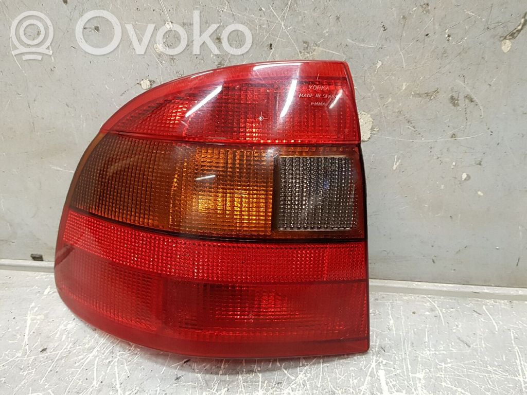 Opel Astra F Lampa tylna 