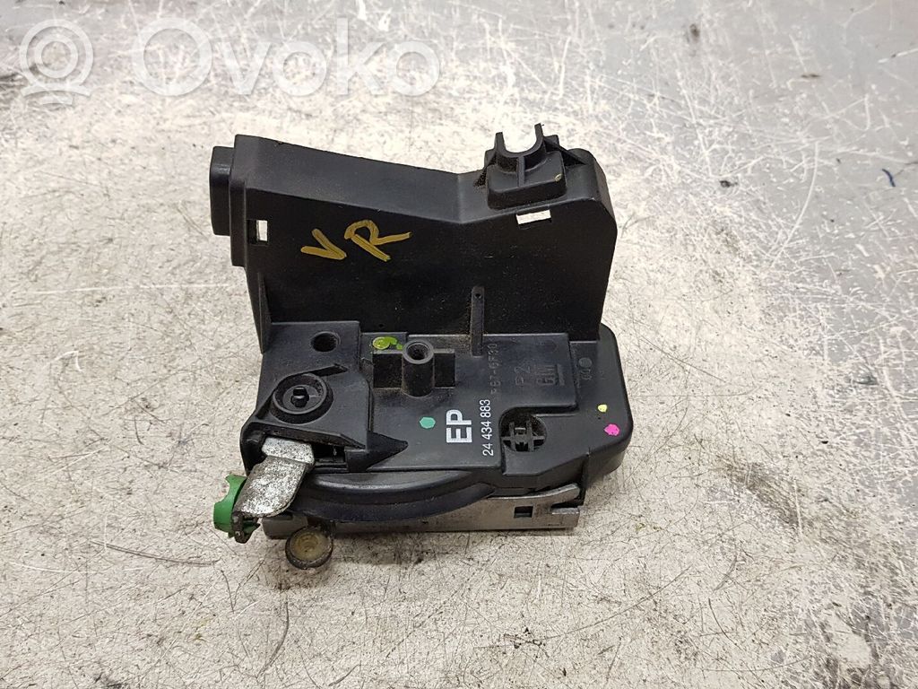 Opel Corsa C Etuoven lukko 