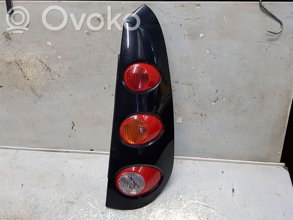 Smart ForFour I Galinis žibintas kėbule 
