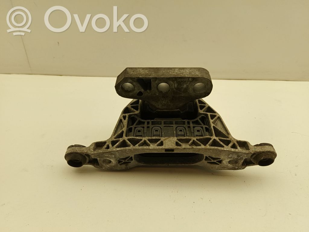 Opel Insignia B Engine mount bracket 