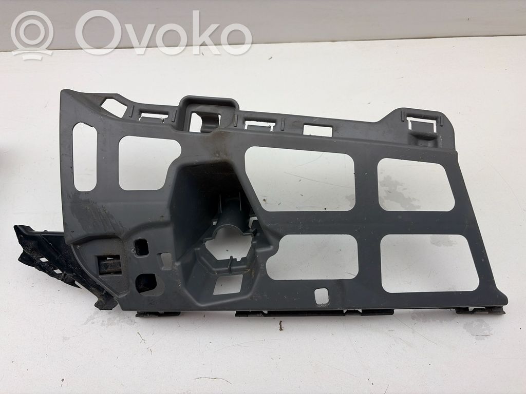 Skoda Octavia Mk4 Uchwyt / Mocowanie zderzaka przedniego 