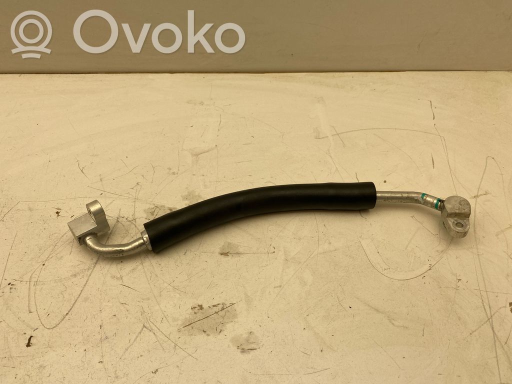 Volvo EX30 Ilmastointilaitteen putki (A/C) 