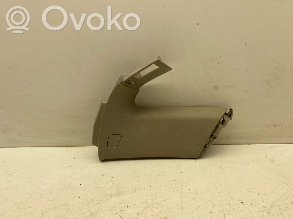 Osłona środkowa słupka / C   39157355,11E4018