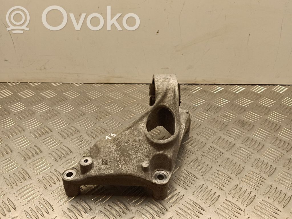 Tesla Model Y Engine mounting bracket 