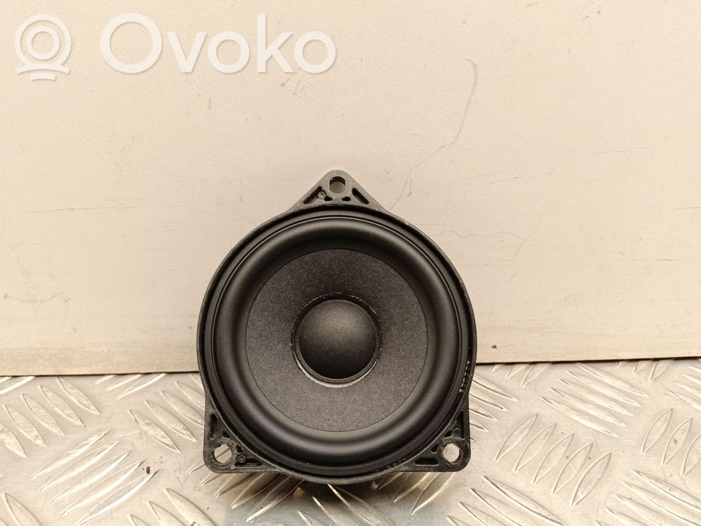 Tesla Model Y Panel speaker 