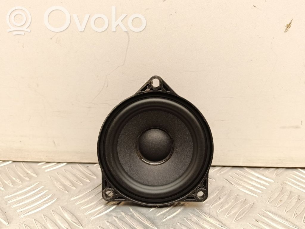 Tesla Model Y Panel speaker 