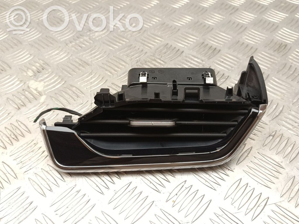 Skoda Enyaq iV Dysze / Kratki nawiewu deski rozdzielczej 