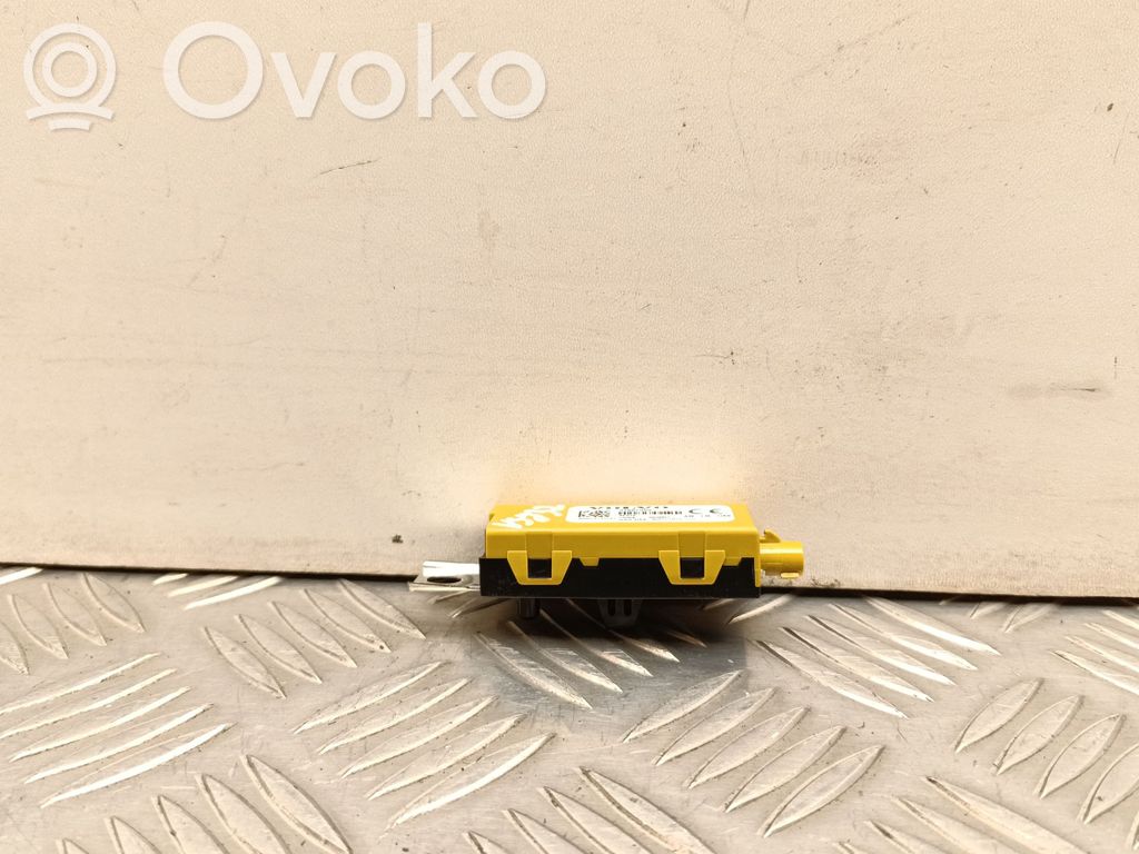 Volvo XC40 Antenos stiprintuvas 