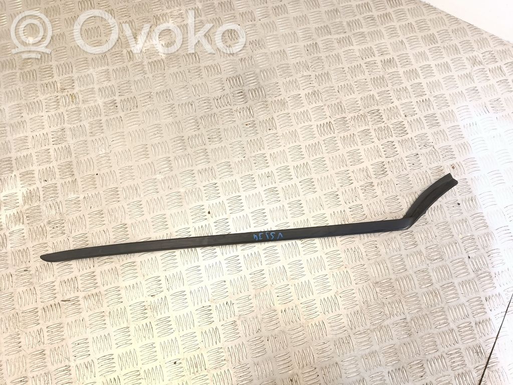 Volvo XC40 Windshield trim 