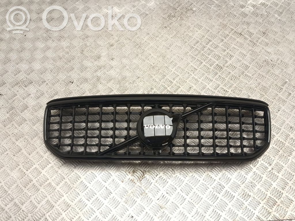Volvo XC40 Front grill 