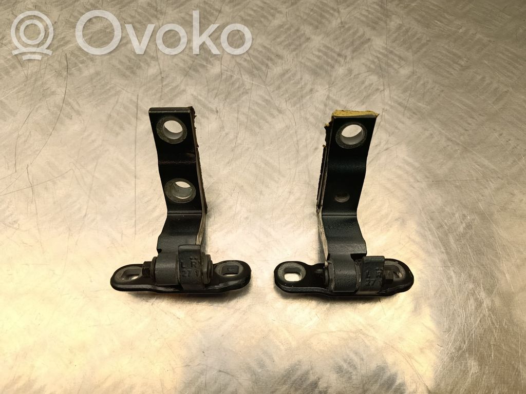 Volvo XC40 Zawiasy drzwi przednich 
