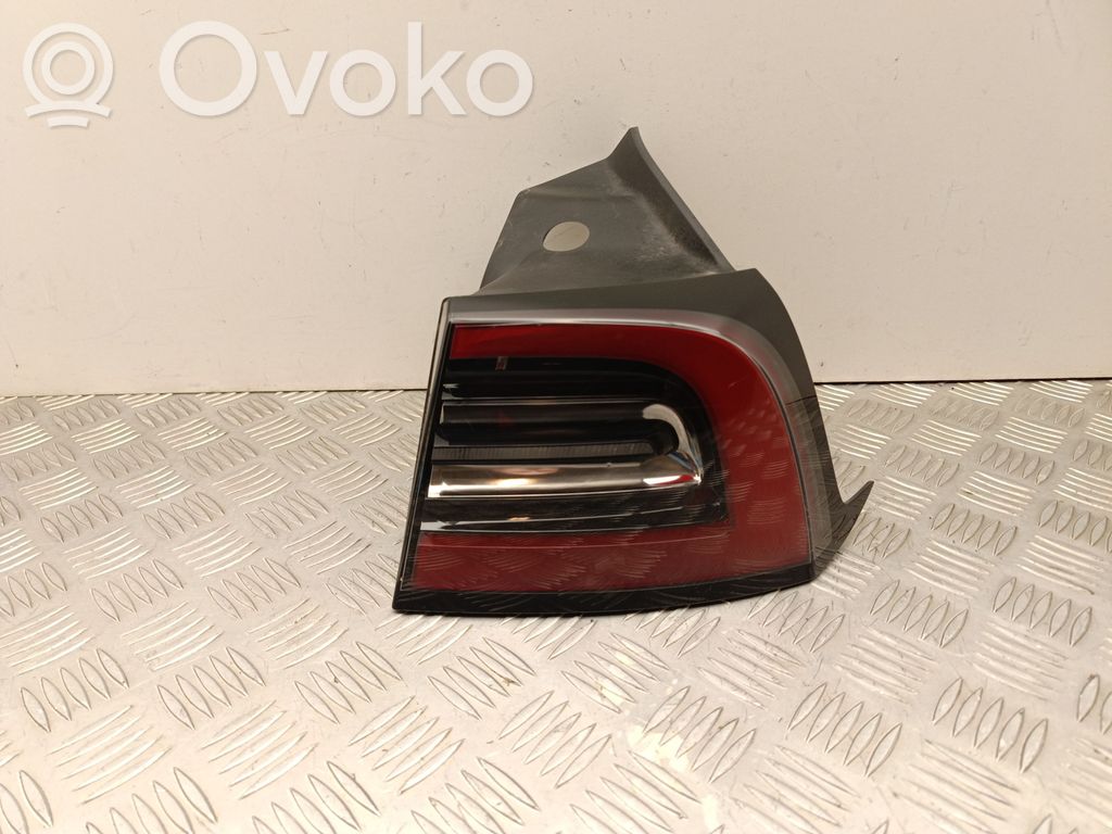 Tesla Model 3 Lampa tylna 
