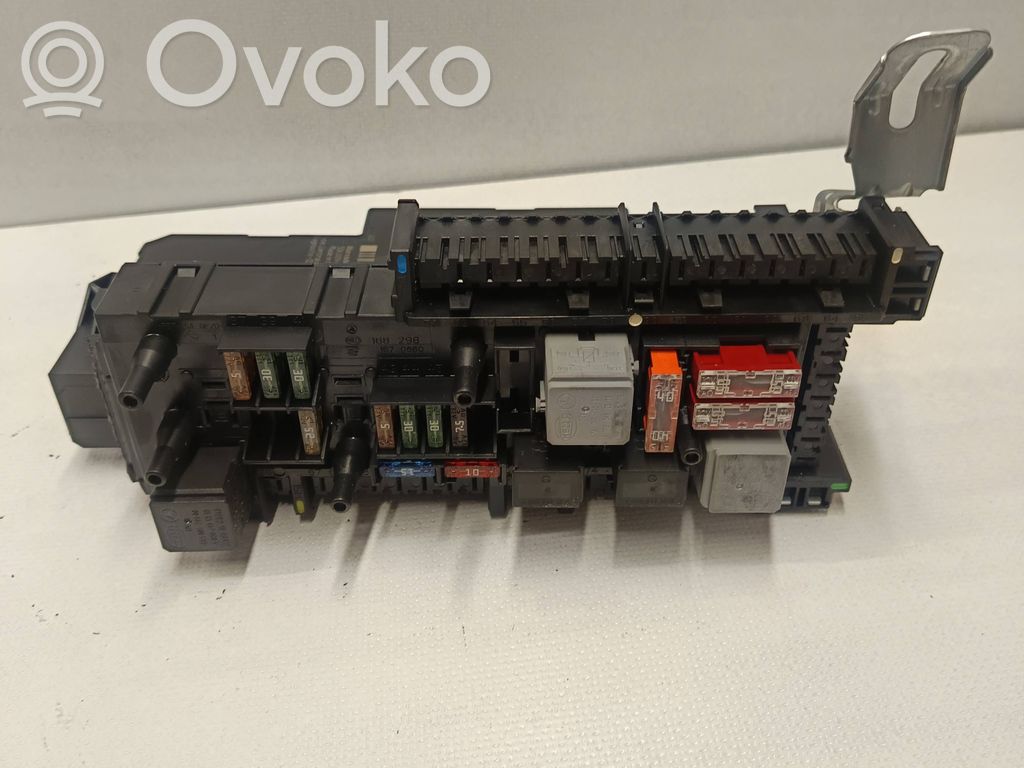 Mercedes-Benz E C207 W207 Comfort/convenience module 
