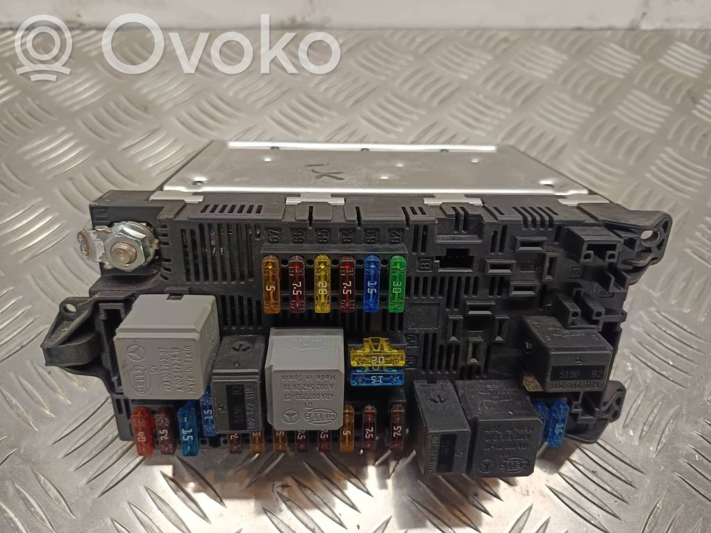 Mercedes-Benz E W211 Drošinātāju bloks 