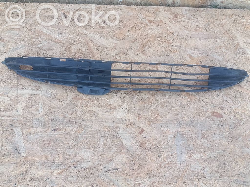 Peugeot 206 Front bumper lower grill 