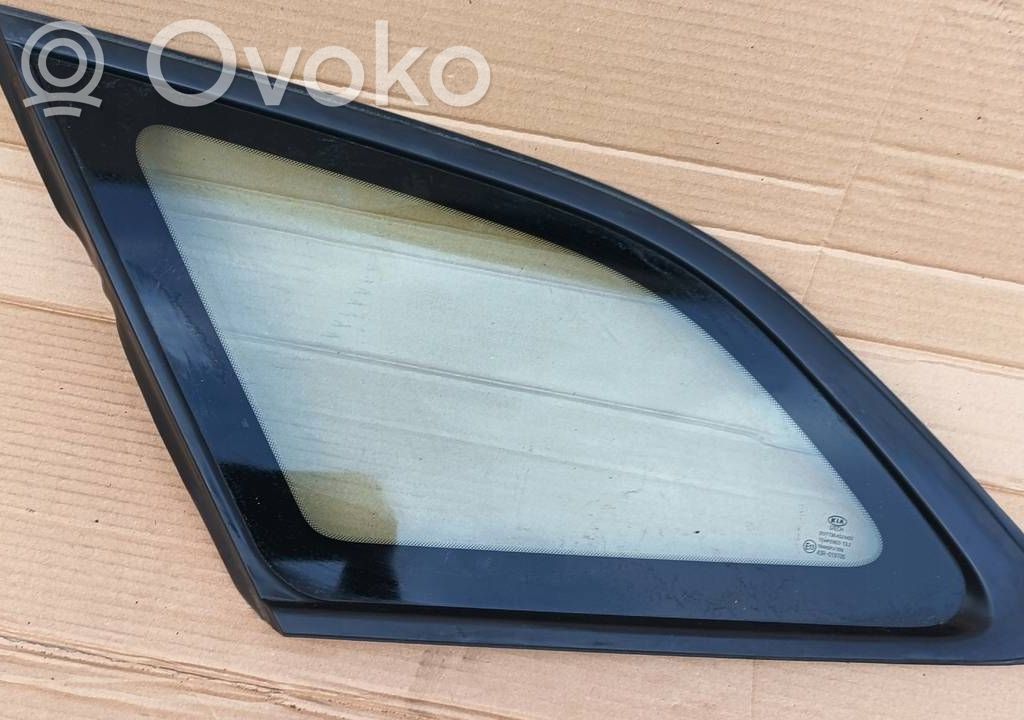 Vidrio lateral trasero   DOT736AS2M32,43R019700,PANSP709