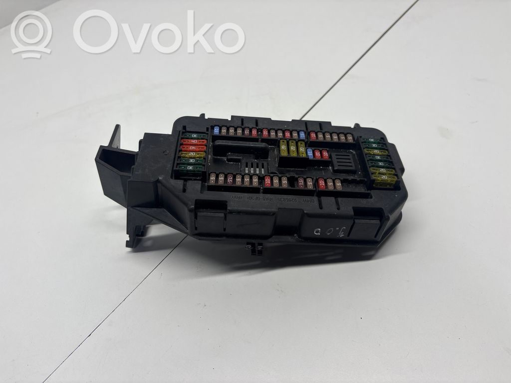 BMW X5 F15 Ramka / Moduł bezpieczników 