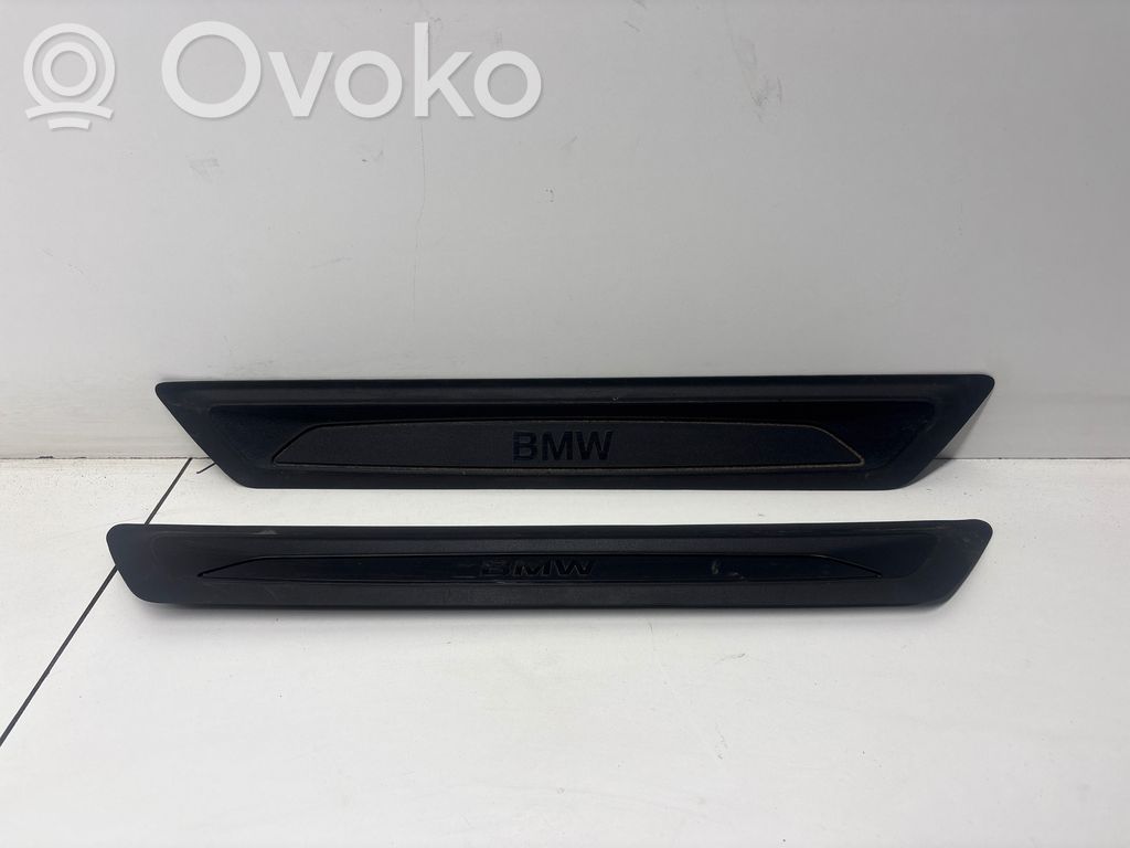 BMW X2 F39 Priekšējā sliekšņa dekoratīvā apdare (iekšējā) 