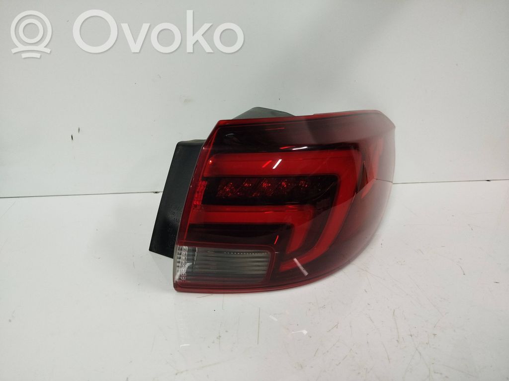Takavalot   368158932E,L90084799