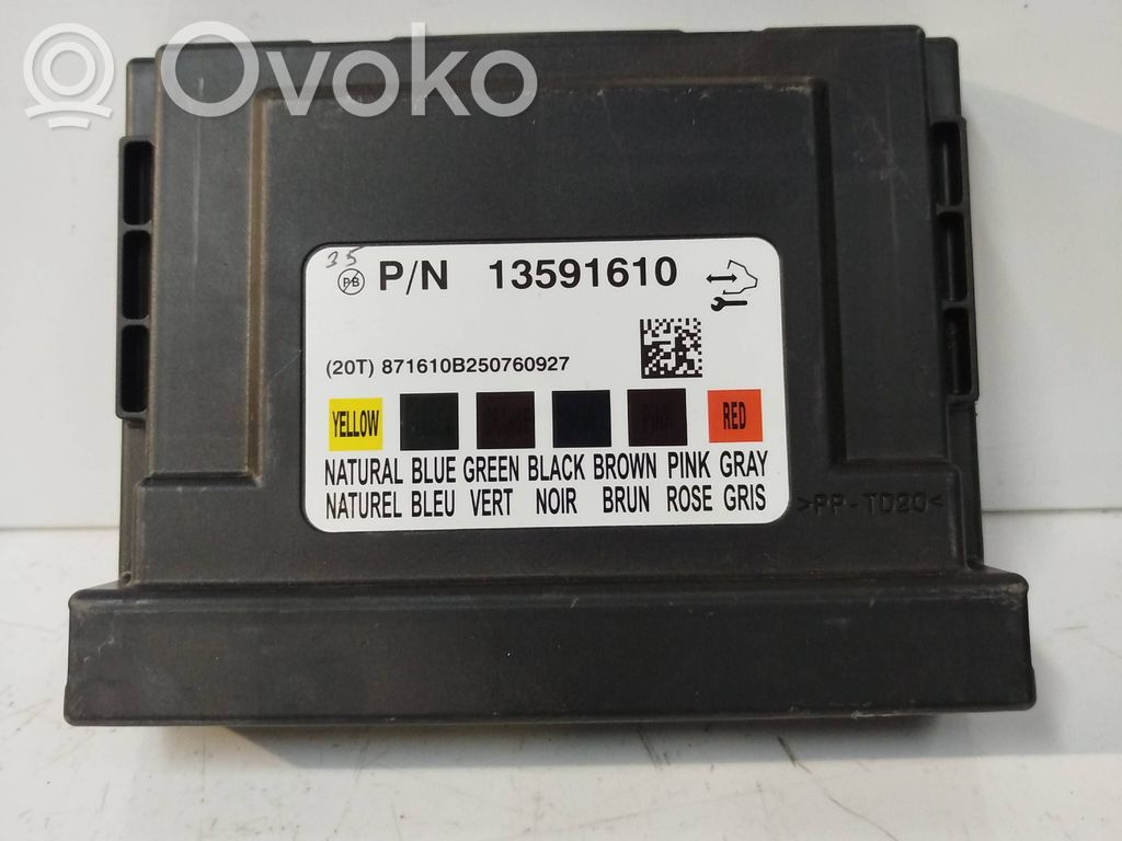 Opel Zafira C Module confort 
