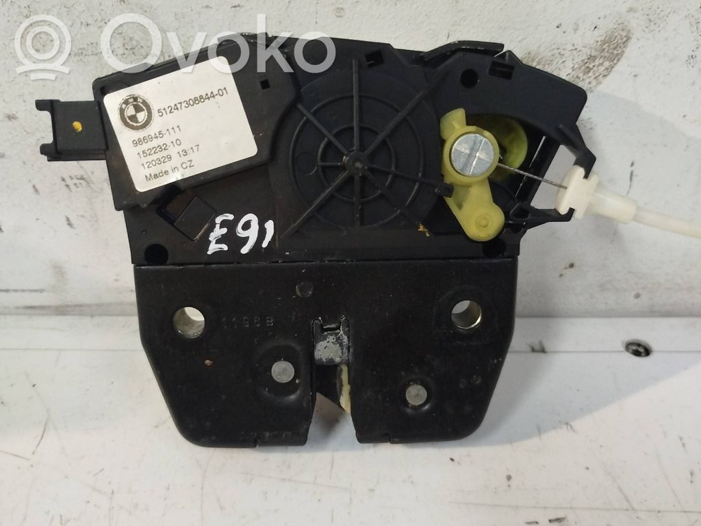 BMW 3 E90 E91 Aizmugurējā pārsega slēdzene 