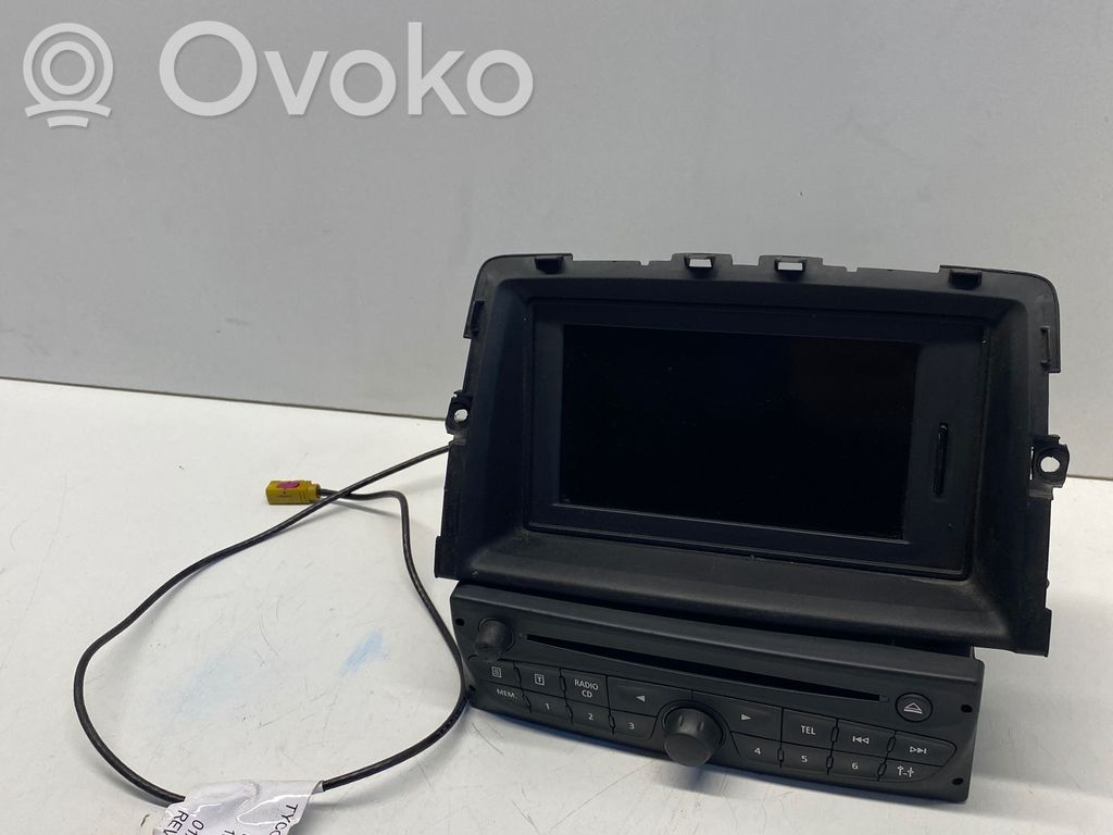 Renault Trafic II (X83) Unidad delantera de radio/CD/DVD/GPS 