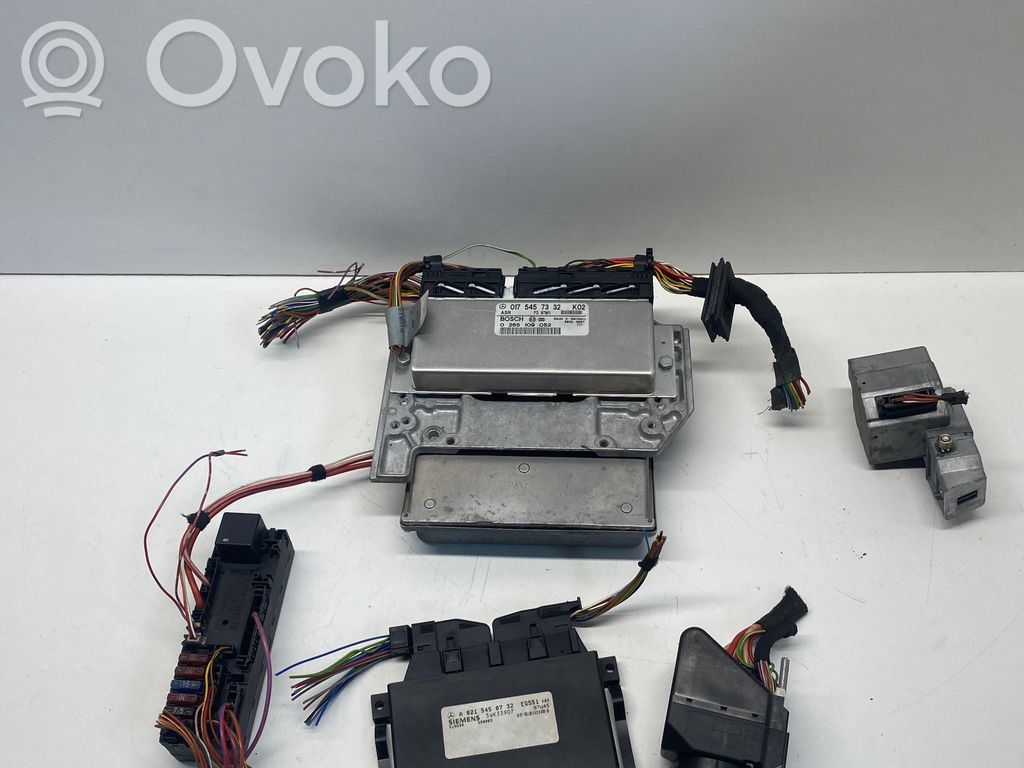 Mercedes-Benz E W210 Kit cu ECU motor și set închidere uși 