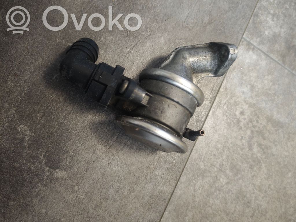 EGR valve   72229506,11721427078,1172142707806