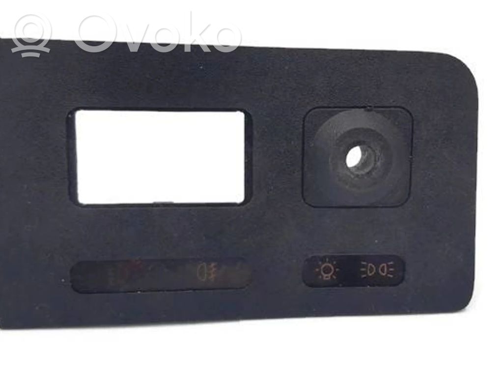 Light switch   1370655,6211