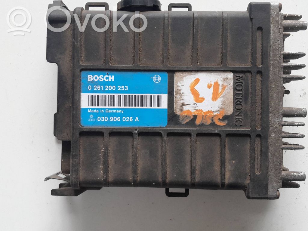 Volkswagen Polo II 86C 2F Engine control unit/module 