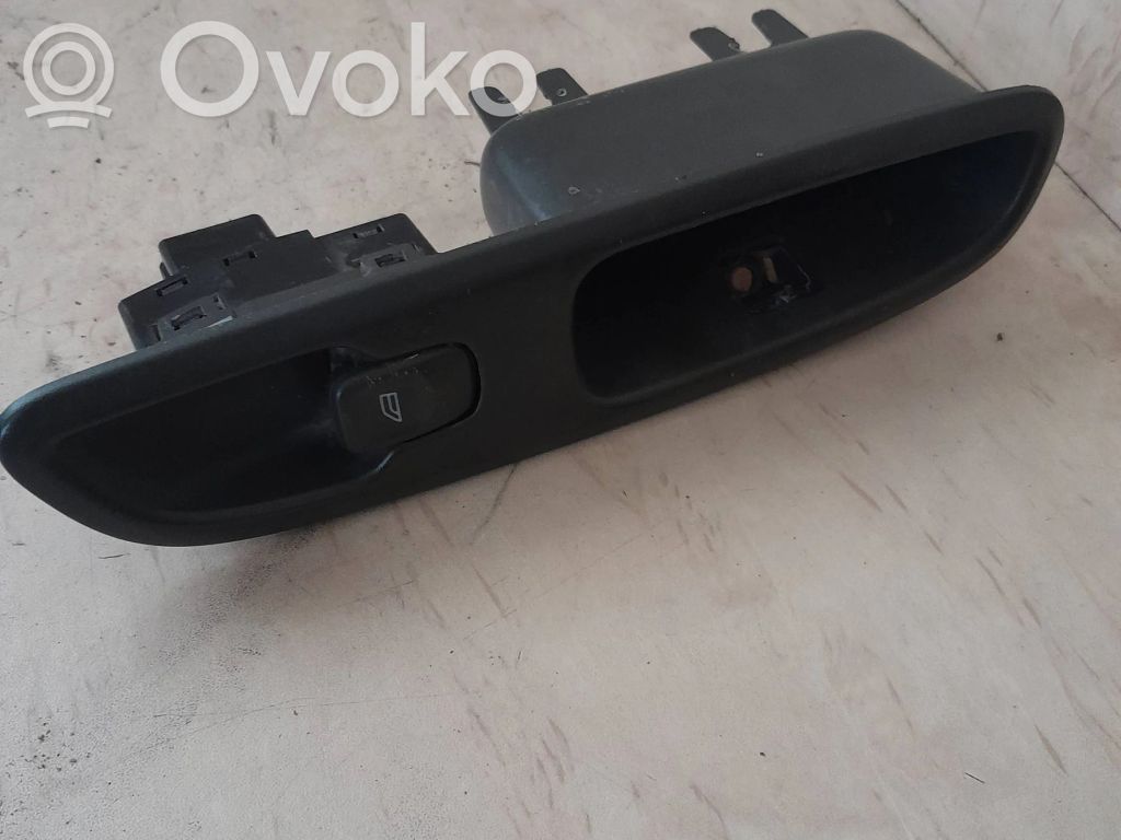 Electric window control switch   9472275,02191