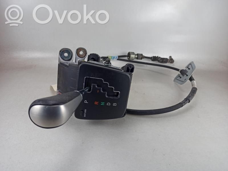 Lexus RX 330 - 350 - 400H Pavarų perjungimo mechanizmas (kulisa) 