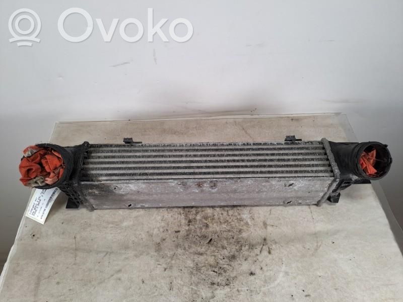 BMW 3 E90 E91 Interkūlerio radiatorius 