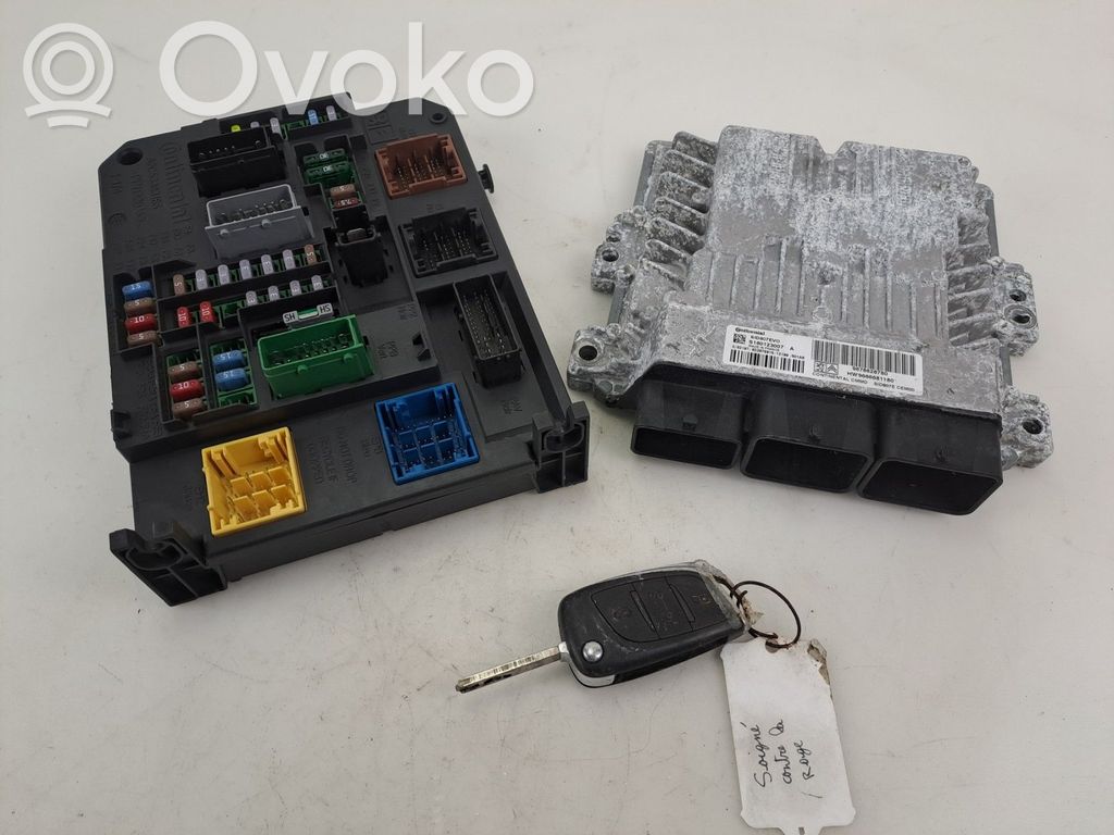 Citroen C4 II Engine ECU kit and lock set 