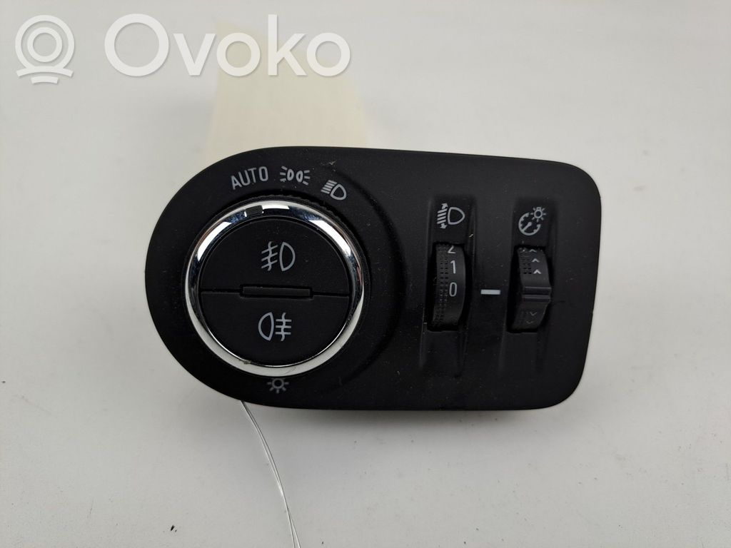 Opel Corsa F Interruptor de luz 