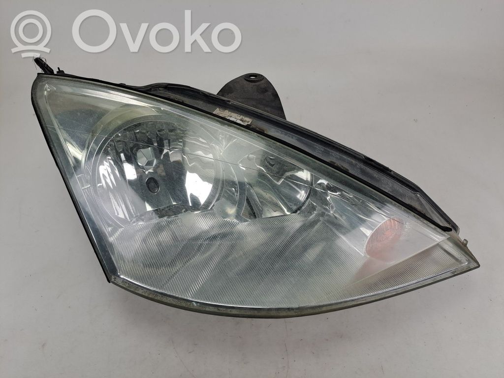 Ford Focus Headlight/headlamp 