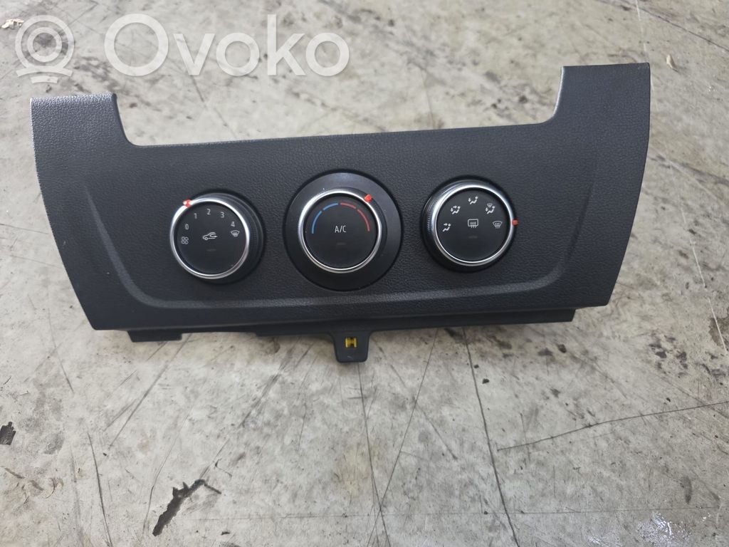 Climate control unit   682605388R,682606899R