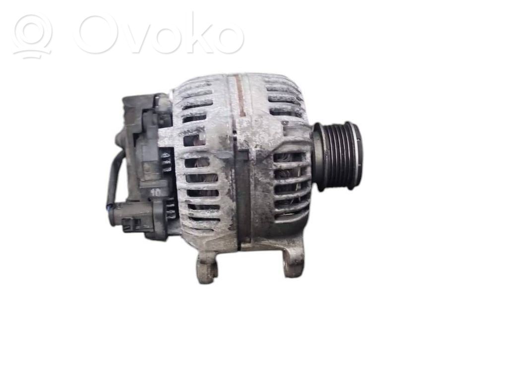 Volkswagen PASSAT B7 Generator/alternator 