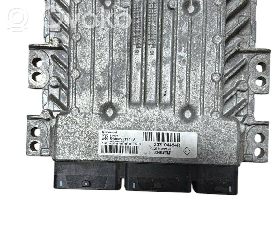 Dacia Duster Calculateur moteur ECU 