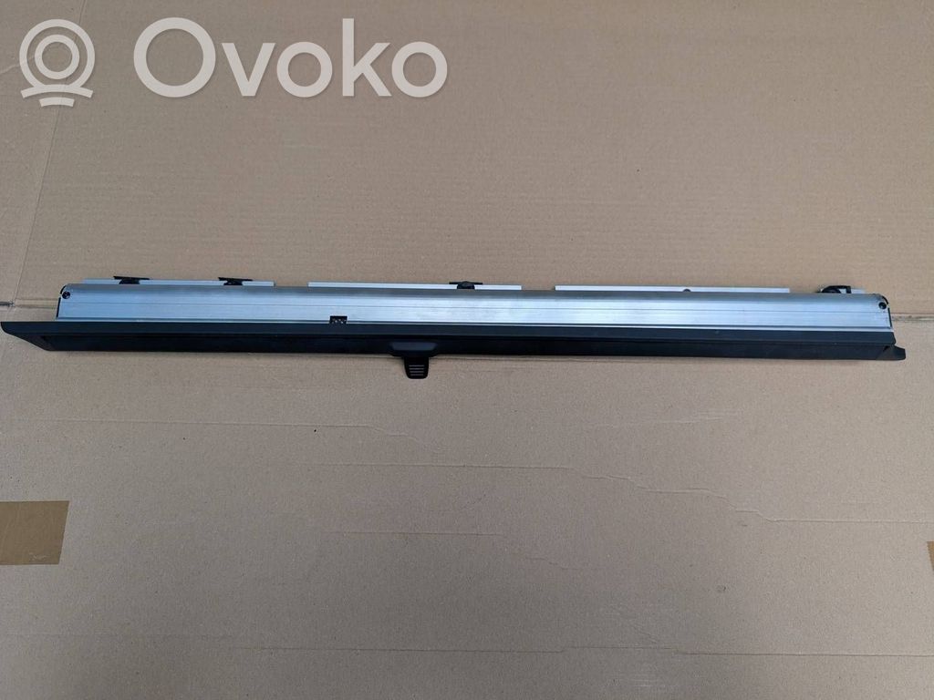 Galinė lango užuolaidėlė   4E0861334F