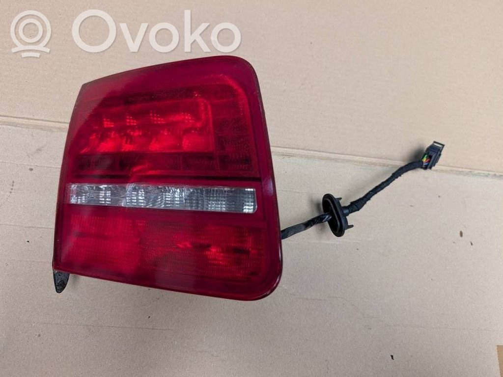 Tailgate rear/tail lights   4E0945093H