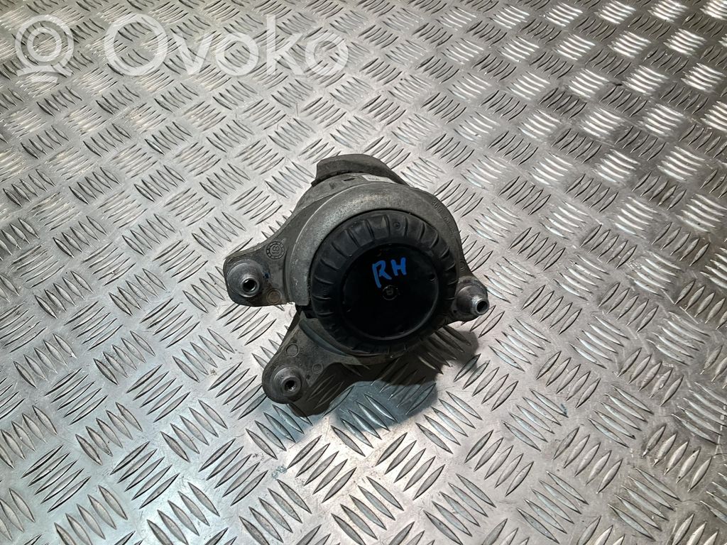 Mercedes-Benz E W238 Engine mount vacuum valve 