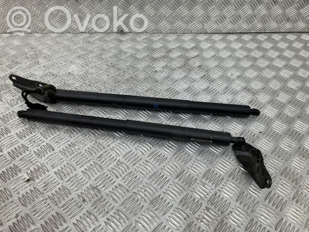 BMW X2 F39 Amortyzator / Siłownik tylnej klapy bagażnika 