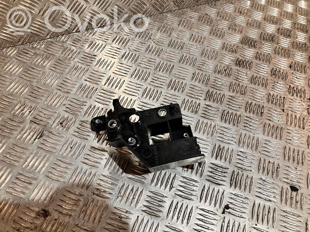 Volvo XC40 Panou suport radiator 