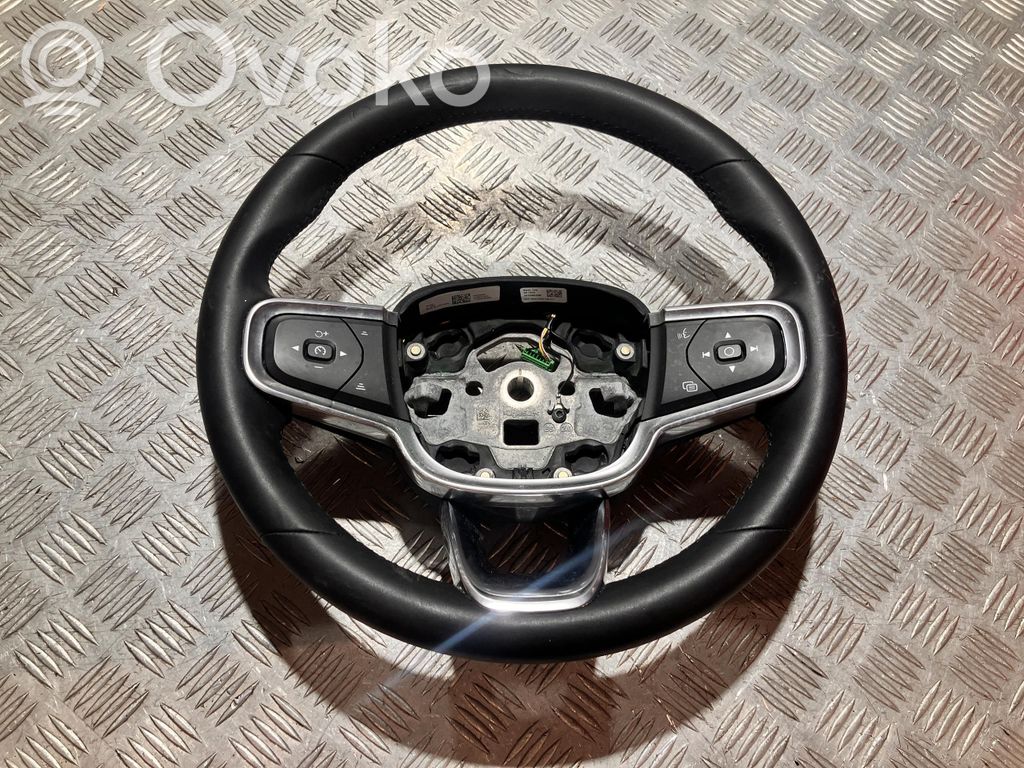 Volvo XC40 Ohjauspyörä 