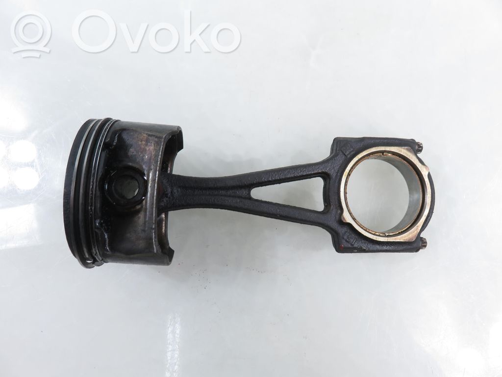 Opel Astra G Pistón con biela 